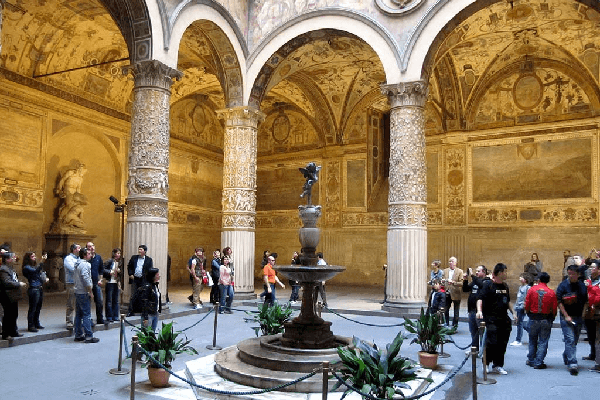 court-interieure-palazzo-vecchio