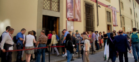 Comment ne plus faire la queue pour les musées de Florence?